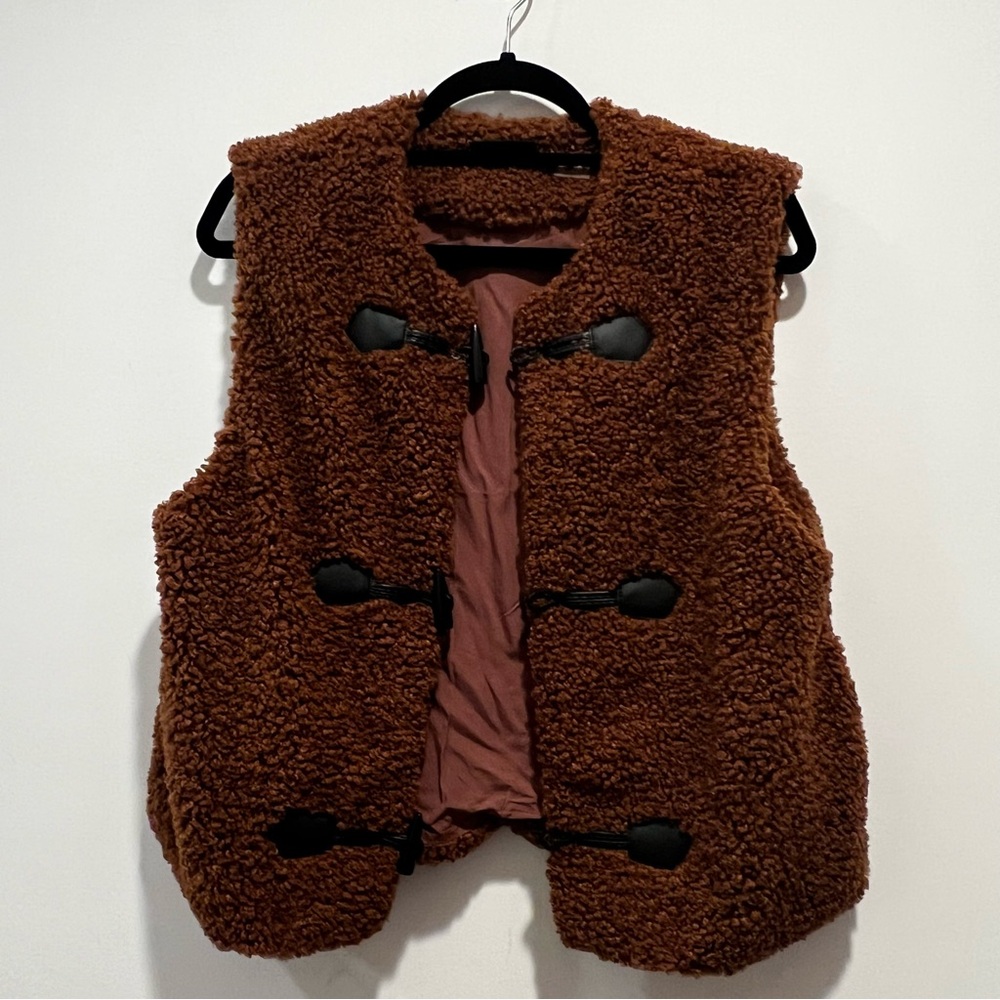 Vici faux fur vest